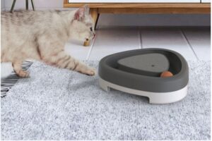 Electric Cat Turntable Scratcher Toy with feather teaser
